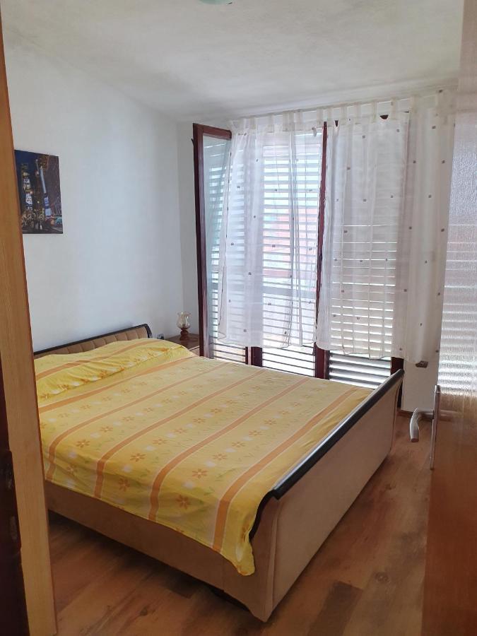 Aenona Sunny Apartment Vrsi Esterno foto