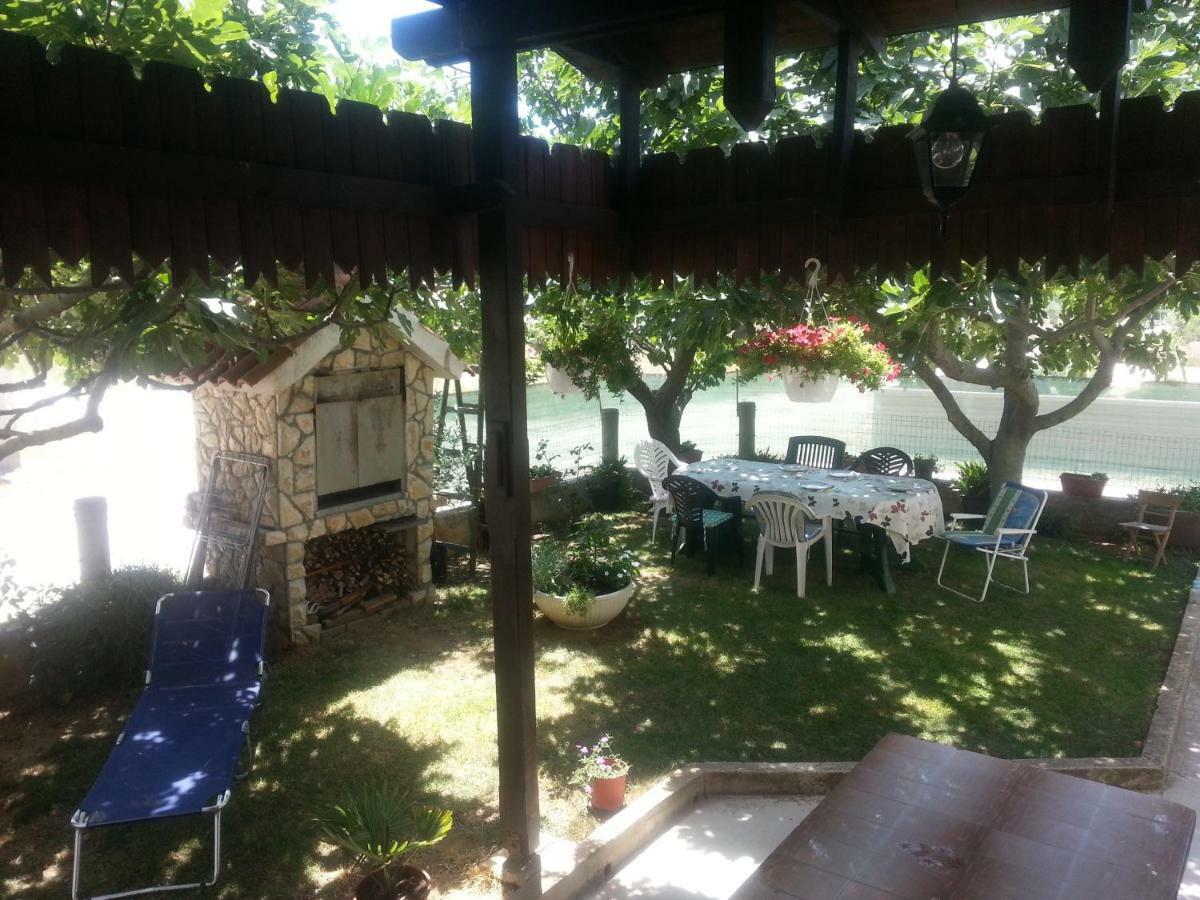 Aenona Sunny Apartment Vrsi Esterno foto